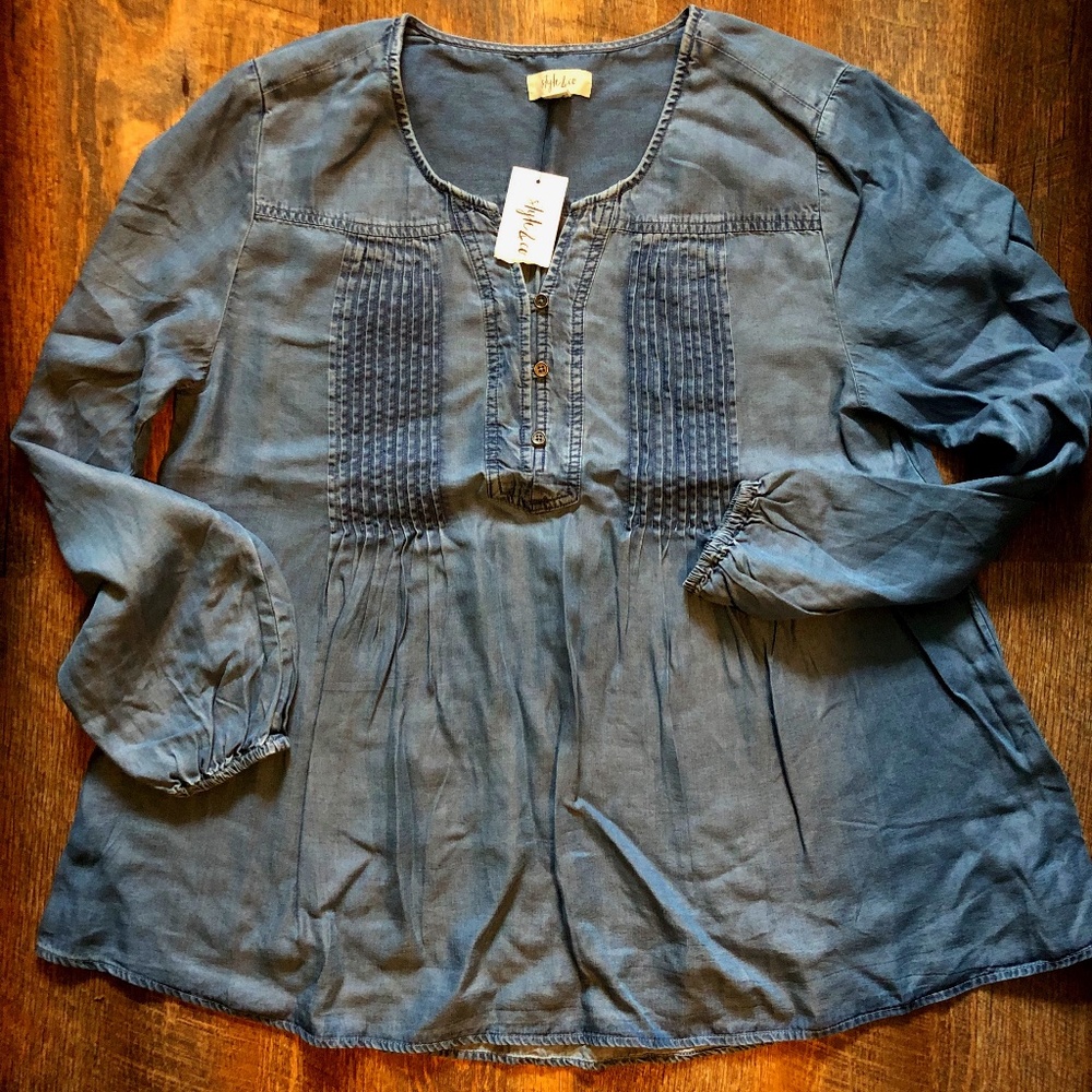 NWT Pin Tuck Button Blouse Sun Washed Soft M Teacher School Denim